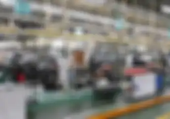 Penjualan Motor Honda Bikin Khawatir, Kendaraan Listrik Solusinya?