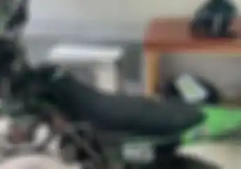 Dikenal Tangguh Buat Trabasan, Kawasaki KLX 150 Dilelang Murah Rp 4 Jutaan 