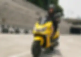 Polytron Raih Dua Penghargaan di IIMS 2025, Best Booth dan Most Valuable EV Motorcycle