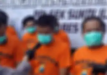 Berkah Tuntun Motor Mogok, Warga Surabaya Malah Bertemu  Pelaku Penggelapan 