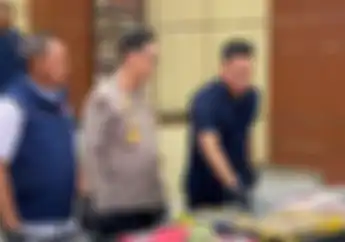 Pria Asal Gresik Gak Berkutik Bawa Sokbreker Motor Isi Barang Haram dari Malaysia