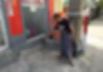 Bolak-balik Pantau Honda Vario, Pria di Surabaya Babak Belur Diarak Keliling Kampung