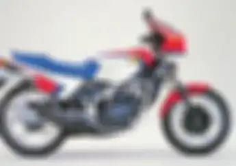 Enggak Ada Obatnya, Si Kencang Honda MVX250F Usung Mesin V3, 2-tak 250cc