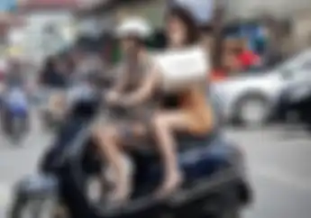 5 Kebiasaan Pengendara Motor Wanita, Nomor 1 dan 5 Paling Sering Terjadi