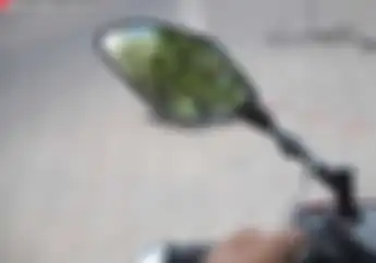 Ini Hukum Pakai Kaca Spion Cuma Sebelah, Awas Dendanya Mahal