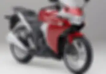 Waduh! Udah Kecil Ngumpet Posisinya, Tapi Bikin Honda CBR 250R Mogok