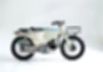 Motor Jadul Ini Bisa Ajak Kamu Berselancar, Sumpah!