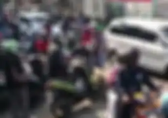 Separator Membahayakan Pengemudi Motor dan Mobil, Laporkan Saja Kesini