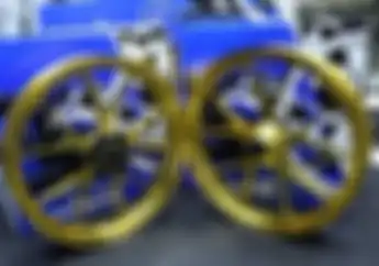 Pelek Motor Racing Peyang atau Retak, Ini Dia Proses Perbaikannya