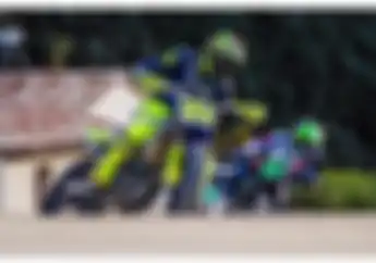Wah, Belum Sembuh Total Valentino Rossi Malah Melakukan Ini