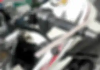 Begini Atur Jarak Bebas Kopling Di Motor, Ada 2 Langkah Loh..