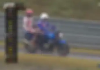Ini Dia Motor Ojek yang Ditumpangi Marquez dan Redding Pasca Jatuh di FP2 MotoGP Jepang