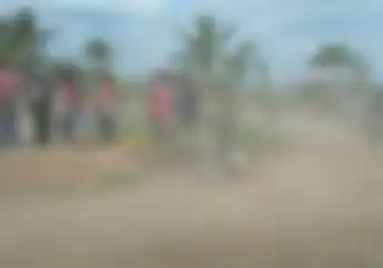 Karang Taruna Grasstrack Open 2017, 220 Starter Beradu di Track Berdebu