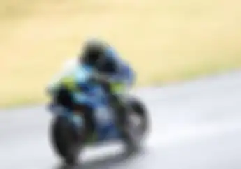 Suzuki GSX-RR Dilengkapi 'Kumis Lele' Alex Rins dan Andrea Iannone Senang