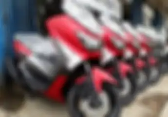 Wow! Ini Selisih Harga Motor Bekas Yamaha NMAX dengan Yamaha V-Ixion
