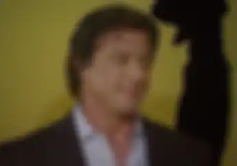 Bikin Ngakak Guling-guling, Ternyata Ini Pekerjaan Sampingan Sylvester Stallone