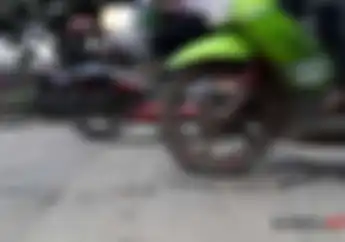 8 Polisi Tidur Paling Nyeleneh di Jalanan, Nomor 5 Paling Ngeselin!