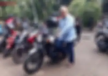 Pilih Motor Klasik Saat Sunmori, Ini Alasan Bos Adira Insurance