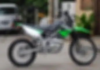 Perbedaan Motor Trail dan Motorcross, Pengetahuan Yang Jarang Orang Ketahui Nih