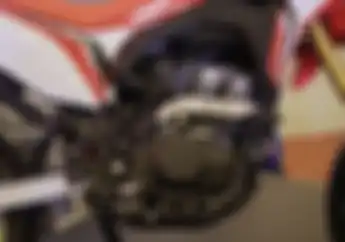 Kenapa Trail Honda CRF150L Pakai Injeksi, Bukannya Enakan Karburator?