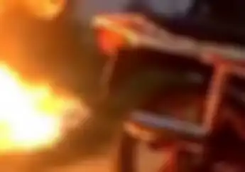 Astaga! Dikira Kebakaran,  Semburan Api Ini Keluar dari Knalpot Yamaha RXZ, Simak Videonya