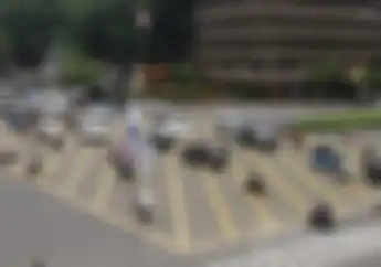 Bukan Sekedar Garis, Yuk Kenali Aturan dan Fungsi Yellow Box Junction
