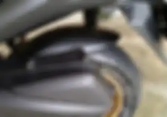 Pakai Ban Lebar Dijamin Enggak Mentok Walau Yamaha XMAX Sudah Pasang Sepatbor Kolong