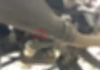 Gak Banyak yang Tahu Nih, Ternyata Lubang Kecil di Bawah Knalpot Motor Punya Fungsi Penting Lo