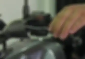 Jarak Main Tuas Kopling Dekat Bisa Merusak Persneling Motor?