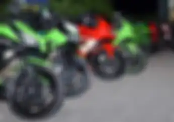 Bikin Geger! Nona 'Cantik' Ini Cari Jodoh Pemilik Kawasaki Ninja, Eh Seorang Netizen Malah Marah