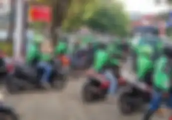 Pernah Dapat Ojek Online Pakai Motor Sport? Begini Nih Komentar Netizen