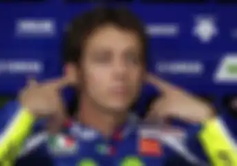 Bikin Kaget! Bukan Ritual Supaya Menang Balap, Ternyata Ini Alasan Valentino Rossi Tutup Kuping Sebelum Start