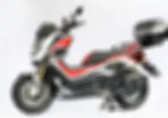 Modifikasi Motor Yamaha NMAX Berkonsep Sparco, Kaki-kaki Makin Berotot Kayak Moge