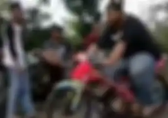 Anjay! Video Joki Berbadan Lebar Nyeting Motor Satria FU, Motornya Bisa Jalan atau Malah Mogok?