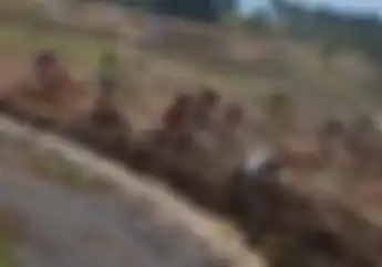 Walah! Mirip Kubangan Kerbau, Pembalap Motocross Ini Tumbang Satu Persatu Simak Videonya