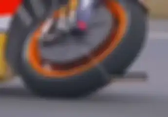 Terungkap! Ini Dia Alasan Kenapa Cakram Motor MotoGP Ditutup Saat Balapan Berlangsung Hujan 