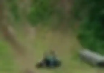 Gokil! Bukan Motor Trail, Lelaki Ini Libas Tanjakan Super Curam Pakai Moge Simak Videonya