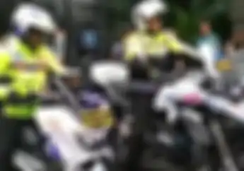 Mantaf Jiwa! Naik BMW R1200 GS, Kakorlantas Pantau Jalur Puncak Saat Tahun Baru Simak Videonya