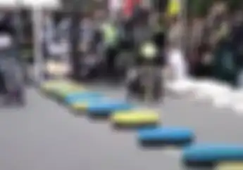 Bikin Ngilu! Video Detik-detik Ban Belakang Copot Saat Balap,  Penonton Malah Tertawa