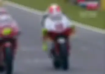 Legend! Video Mengenang 'Duel Maut' Mendiang Marco Simoncelli Vs Alvaro Bautista di GP250 Spanyol