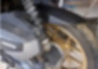 Begini Cara Pasang Spakbor Kolong Honda Airblade di Vario 125 atau 150