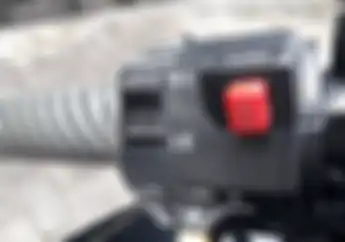 Unik di Motor 2-Tak Ini Harus Pencet Tombol Untuk Mengecek Sisa Bensin, Motor Apa Nih?