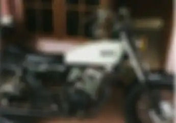 Kocak! Dikira Motor Asal Inggris, Setelah Diperhatikan Ada yang Aneh dan  Bikin Ngakak