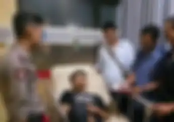 Ngeri! Kepergok, Begal Motor Ngamuk dan Tembak Kaki Korbannya Sampai Tersungkur di Aspal