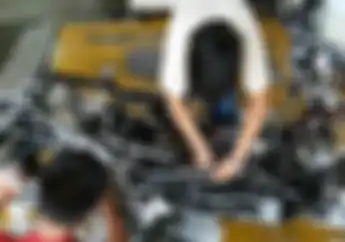 Musim Hujan Tiba, Ini Dua Hal yang Haram Dilakukan Saat Cuci Motor