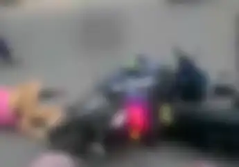 Tragis! Video Kecelakaan Beruntun Toyota Rush Hajar 4 Motor, Pengendara Bergelimpangan