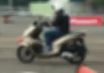 Beli All New Honda PCX Cuma Dapat Helmnya Kaya Begini, Waduh!