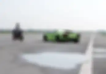 Sangar! Video BMW S1000RR Duel Lawan Lamborghini Aventador LP700, Tebak Siapa yang Menang
