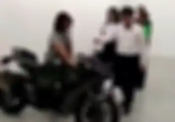 Video Amin Andrianto Nyalakan Kawasaki H2 Cabon Miliknya, Suara Sangar Terdengar