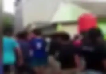 Video Maling Motor Terciduk Massa Saat Metik, Dikeroyok Sampai Meninggal
